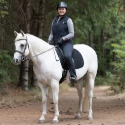 Irideon Women's Terra Trail Vest - Black -Equestrian Supplies Shop 516039 800 800