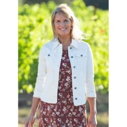 EQL Women's In Motion Jacket - White -Equestrian Supplies Shop 597607 800 800