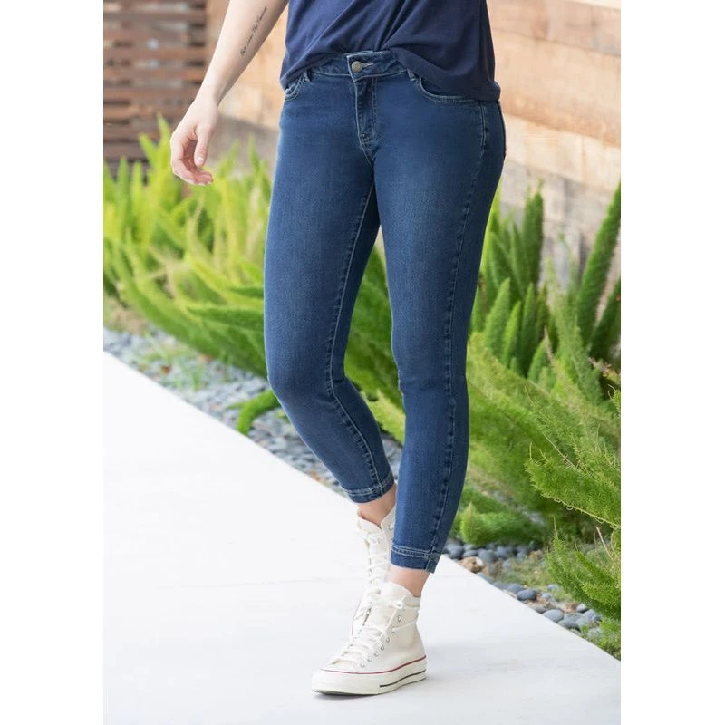 EQL Women's In Motion Cropped Jean - Midnight Wash 6 EQL Women's In Motion Cropped Jean - Midnight Wash - Image 4