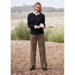 EQL Women's Brittany Cable Knit V-Neck Sweater - Black -Equestrian Supplies Shop 694382 800 800